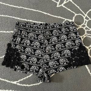 FOREVER 21 MINI SHORTS 🩳